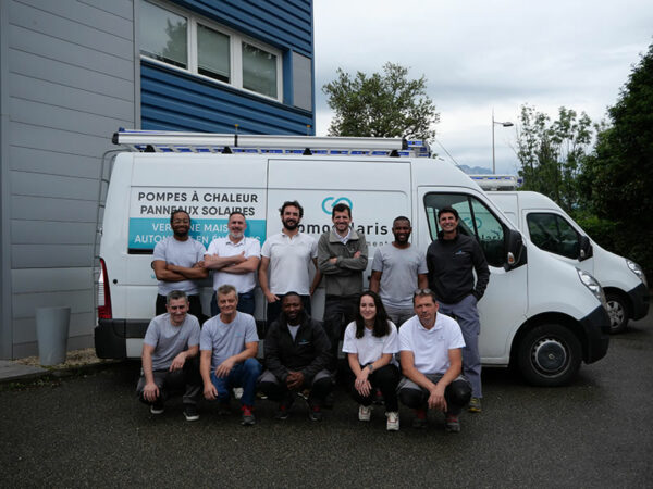 Équipe pompe a chaleur Domosolaris Grenoble installateur pompe a chaleur isère